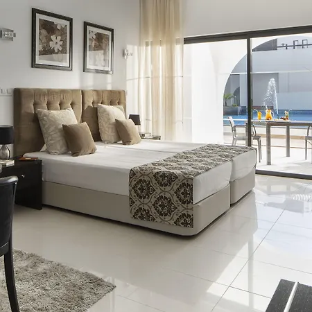 Belmar & 4* Lagos
