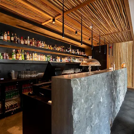 Belmar & 4* Lagos